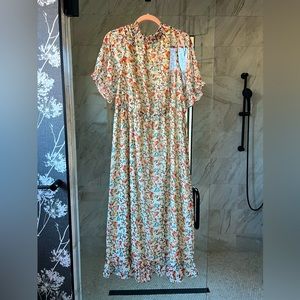 Ladies dress. Great with Cardigan.